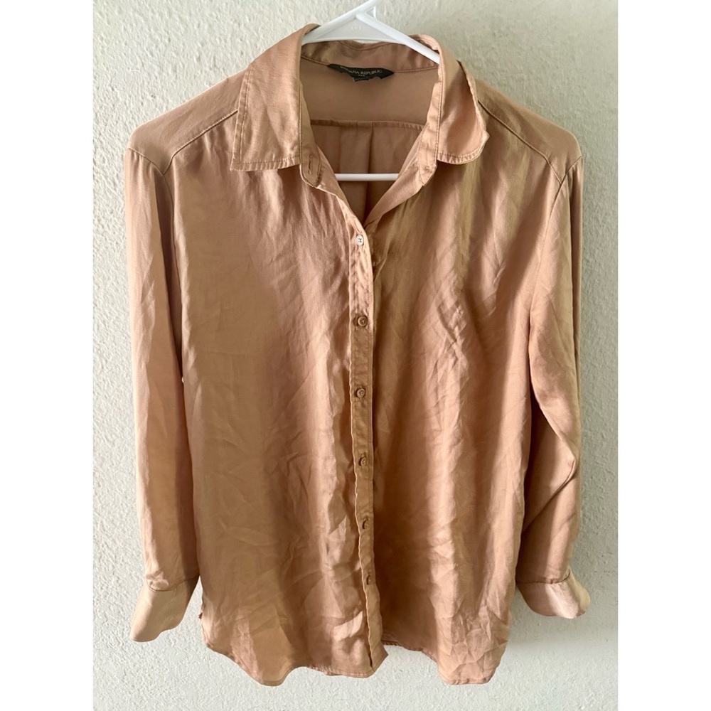 Banana Republic Women's Tan Button-Down Shirt